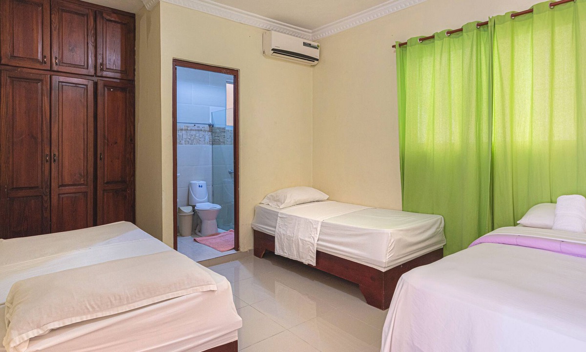 Corales del Sur Apartment | 1-Bedroom Apartment with 3 Beds & Private Balcony Near SDQ Airport Fast Wi-F