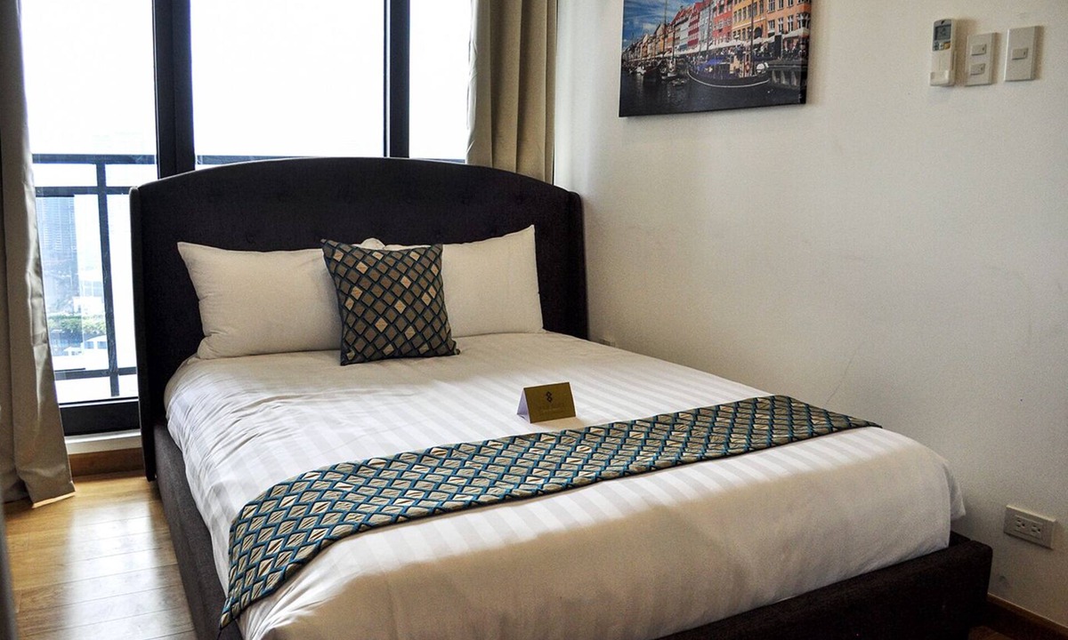 Downtown Apartment | 1-BR Superior Unit @ Milano 3202E