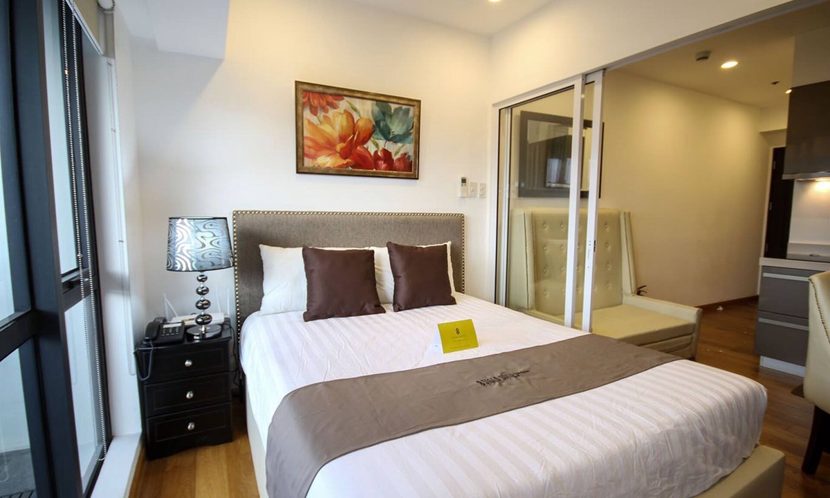 Downtown Apartment | 1BR Superior Apt in Makati @ Milano 910C