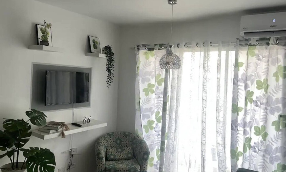 Prado Oriental Apartment | 2-bedroom apartment in wonderful Santo Domingo Este with AC