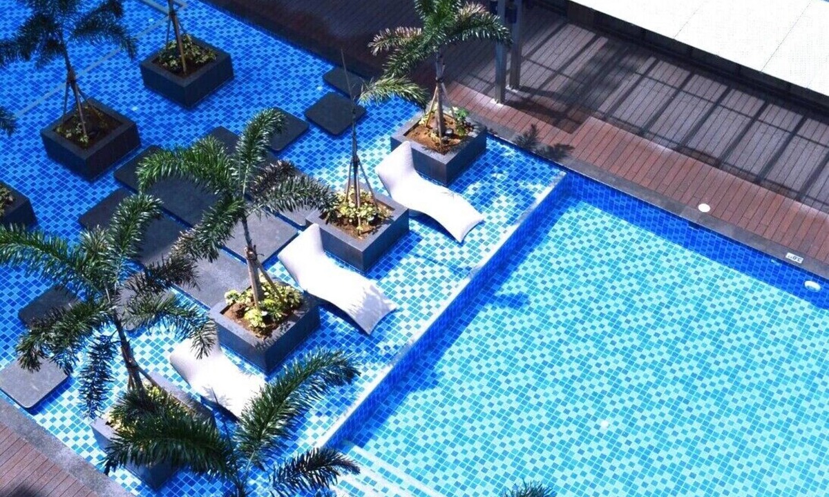 Tambo Apartment | 2-bedroom apartment in delightful Paranaque City with WiFi, AC, GENTRY