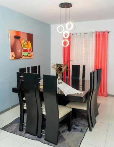 Las Caobas Apartment | 3 dormitorios y confortable apartamento