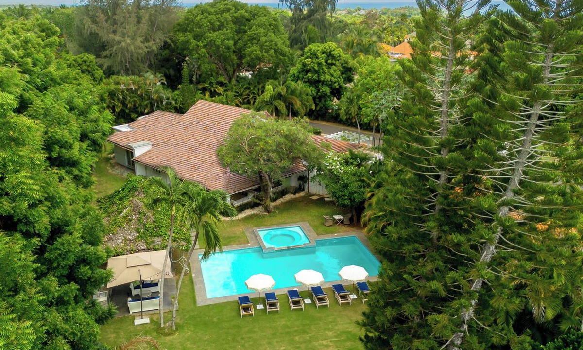 Los Lagos Villa | 3 min from minitas beach and direct access to the golf camp.