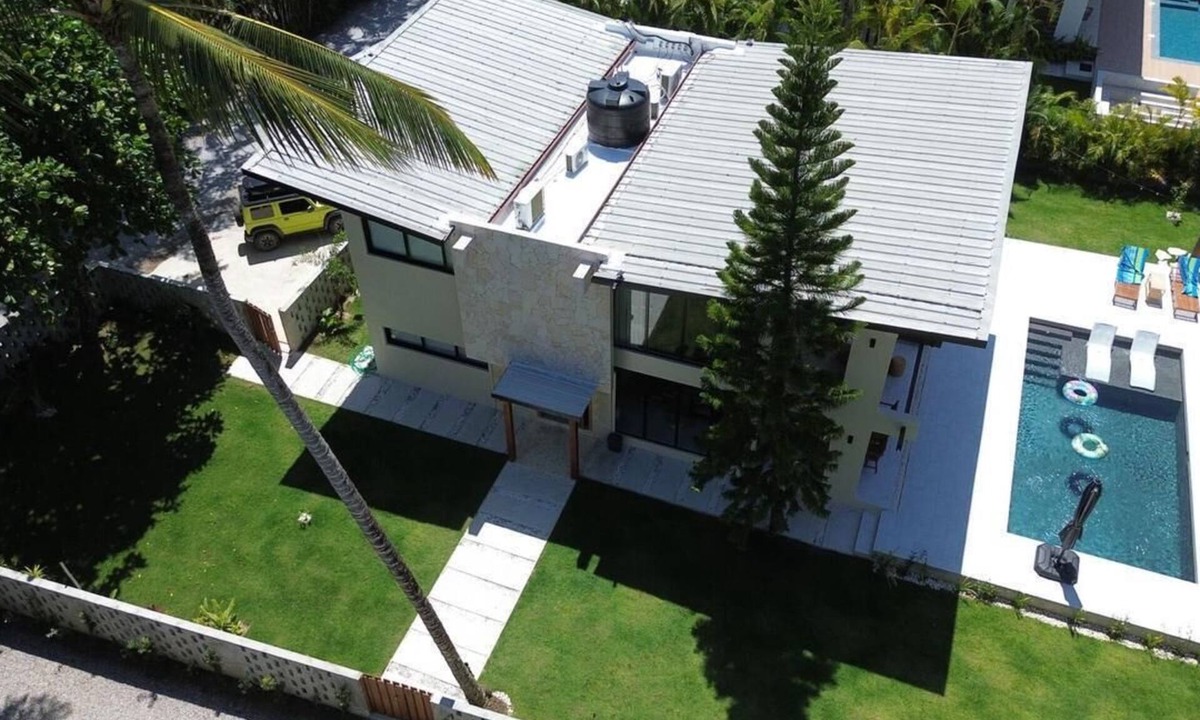 Las Terrenas Villa | 4-bedroom Family Villa in Playa Portillo with AC and Generator. Enjoy paradise