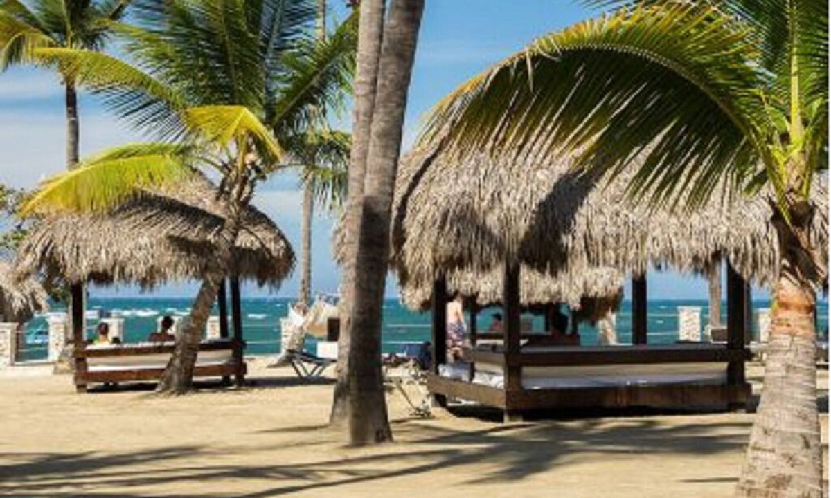 Los Brazos Villa | 6 BDR Villa-Private Pool-Beach located on resort