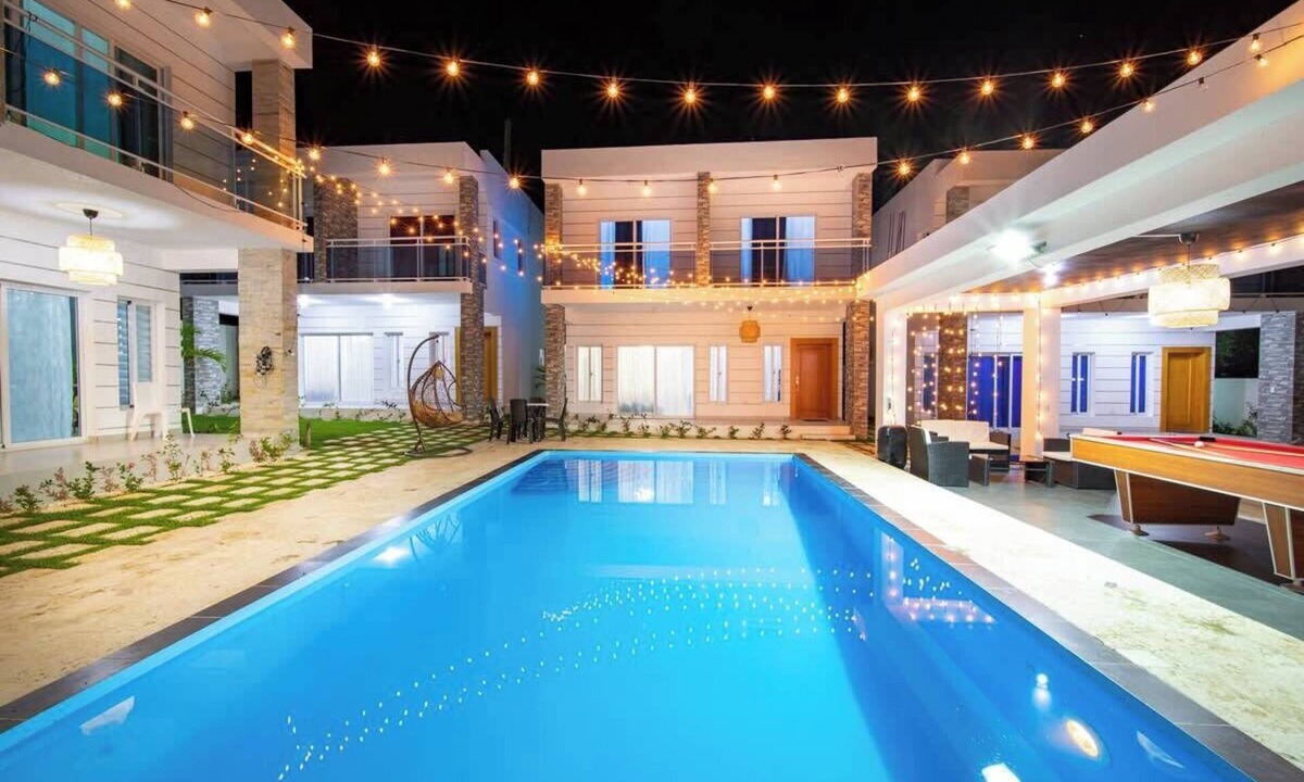 Urbanizacion Tavarez Villa | 8BR Private Villa in Sosúa - 2 mins from Nightlife