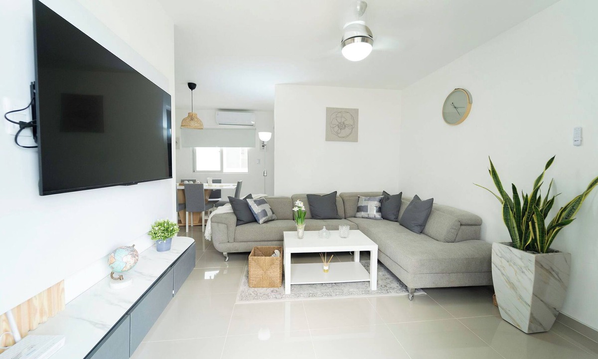 La Caleta Apartment | Apartment 5 minutes from the airport and 10 minutes from Boca Chica beach.