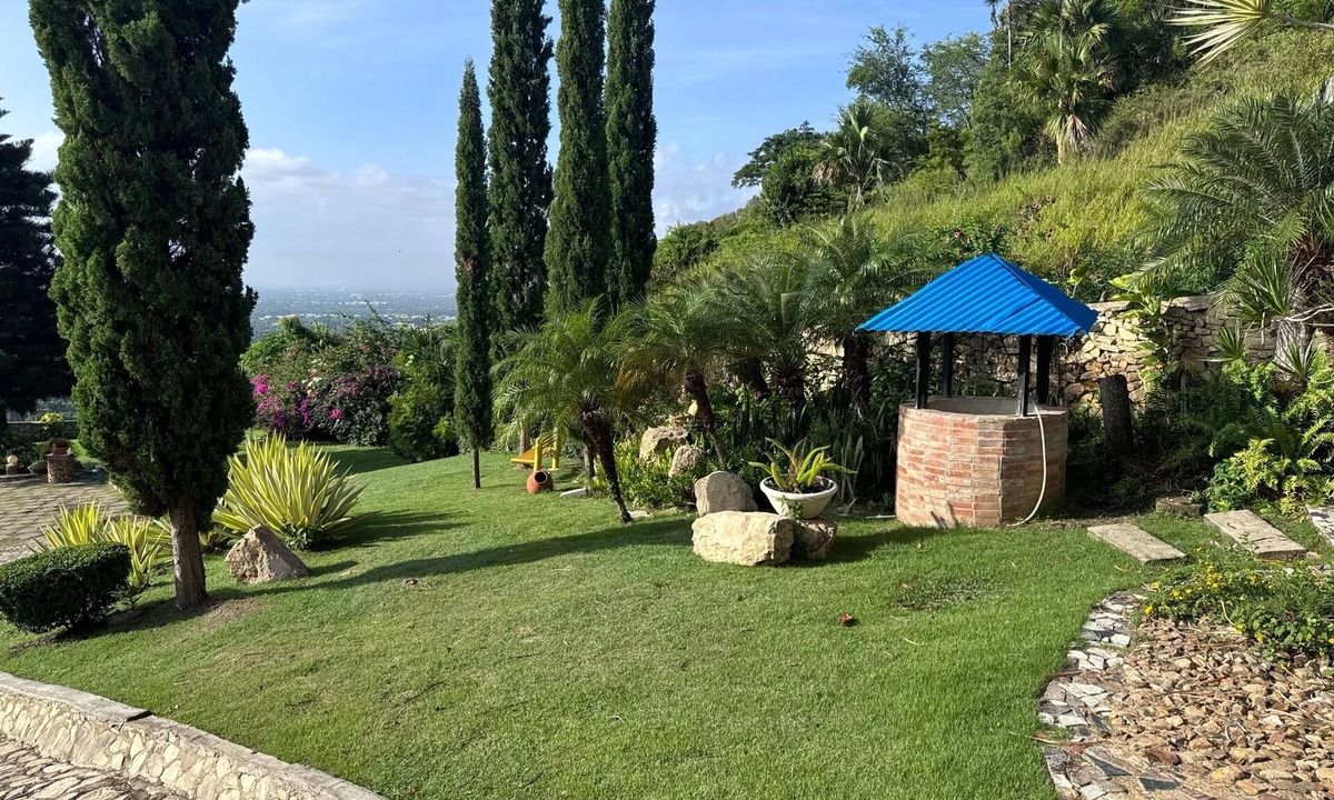 Santiago de los Caballeros Villa | Awesome 3-bedroom villa with AC in enchanting gurabo Santiago de los Caballeros