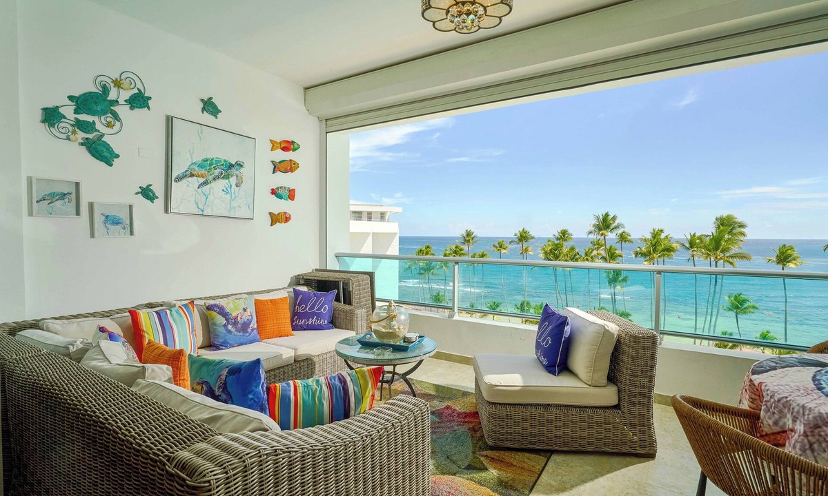 Villas Del Mar Apartment | Beachfront w/View Luxury Smart TV Gym