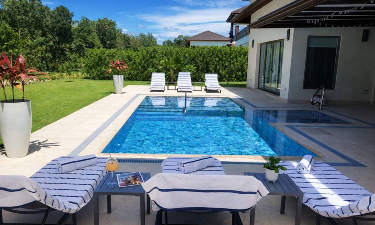 Punta Cana Villa | Beautiful 4-bedroom ranch style villa with private pool in Caleton Residences