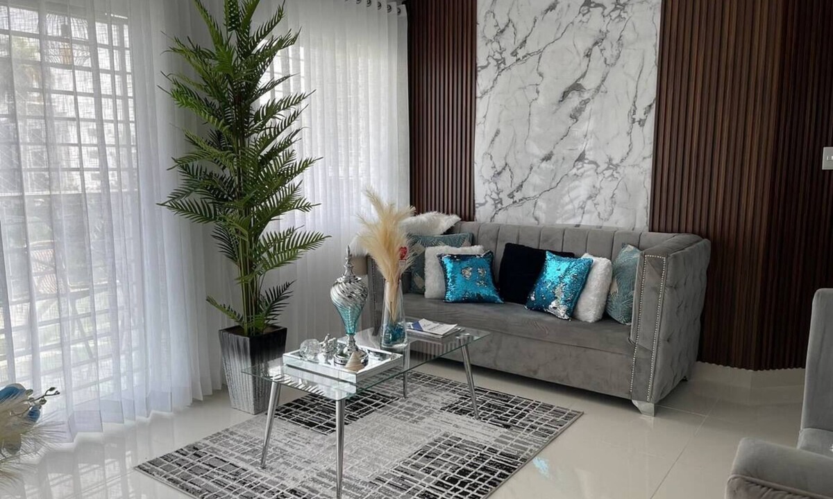 Llanos de Gurabo I House | Bella Luna Suite F3