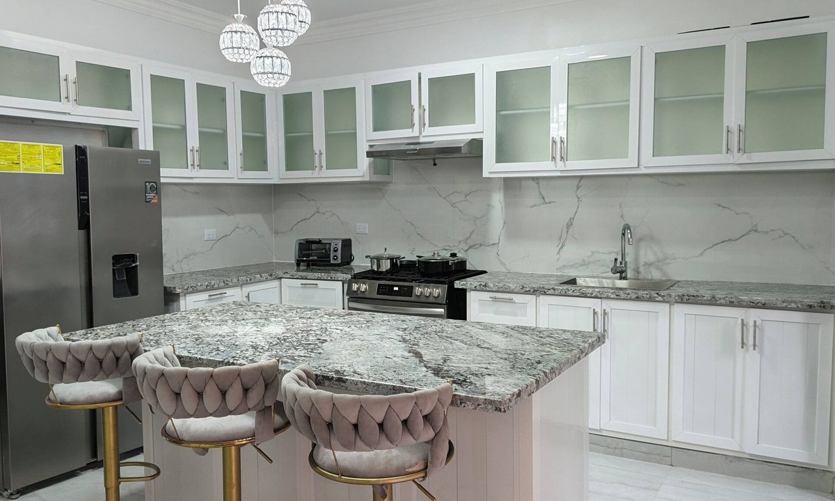 Playa Bibijagua Apartment | BJS Residential. 5 minutes from Bibijagua beach
