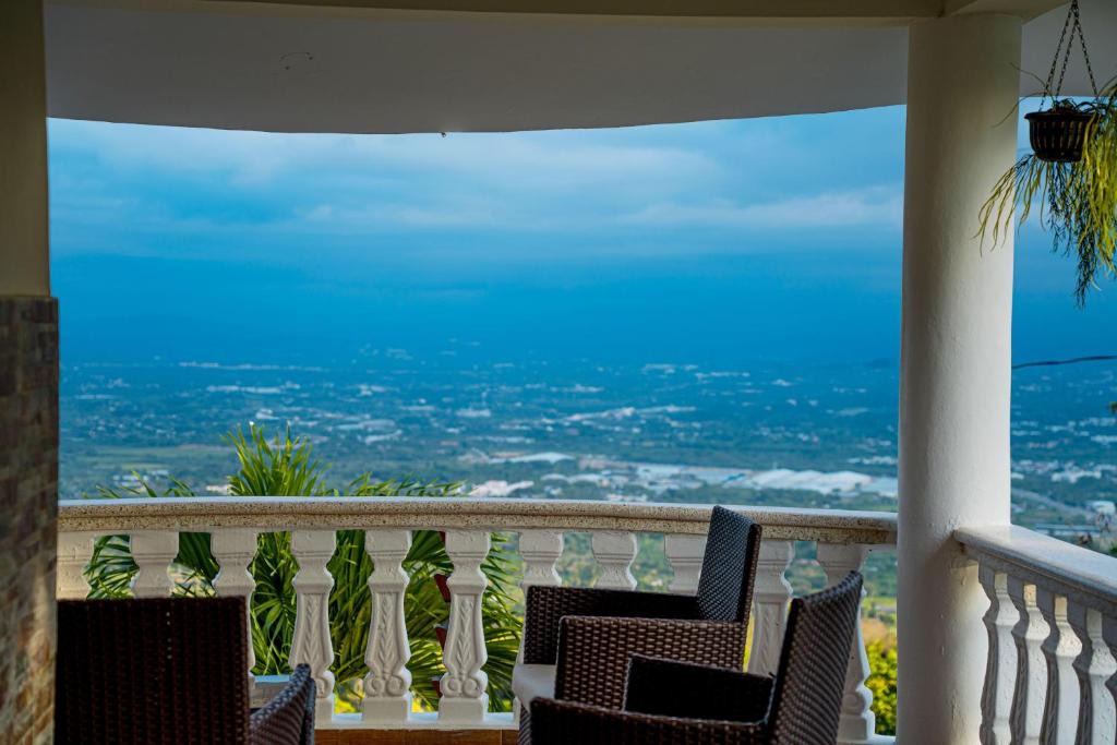 Santiago de los Caballeros Villa | Camp David Santiago Dominican republic