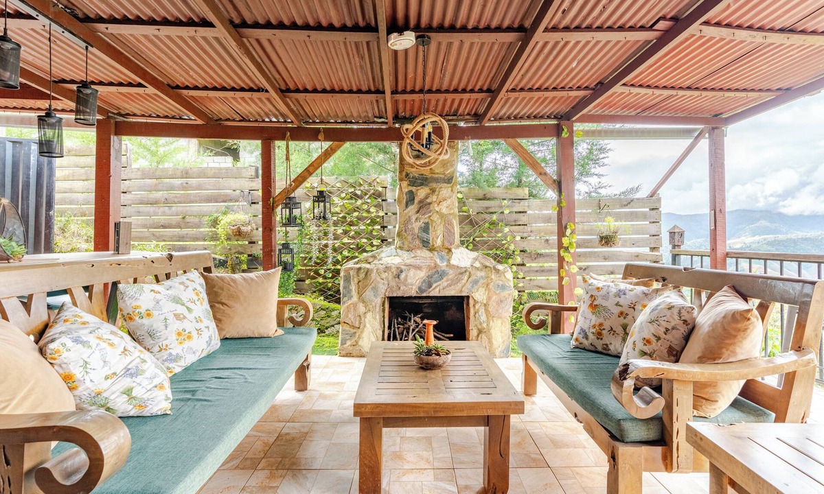 Constanza Cabin | Casa Alta Constanza, Majestic views and fireplace, Pet Friendly