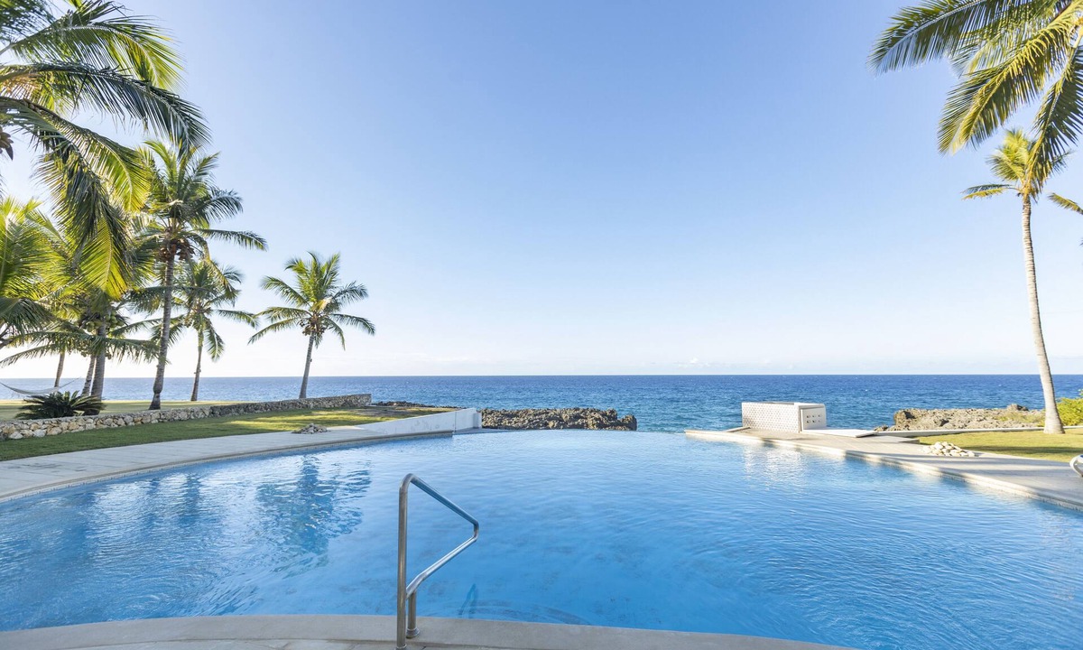 Playa Chiquita Villa | Casa Nina Oceanfront Villa-a Paradise in Sosua, DR.