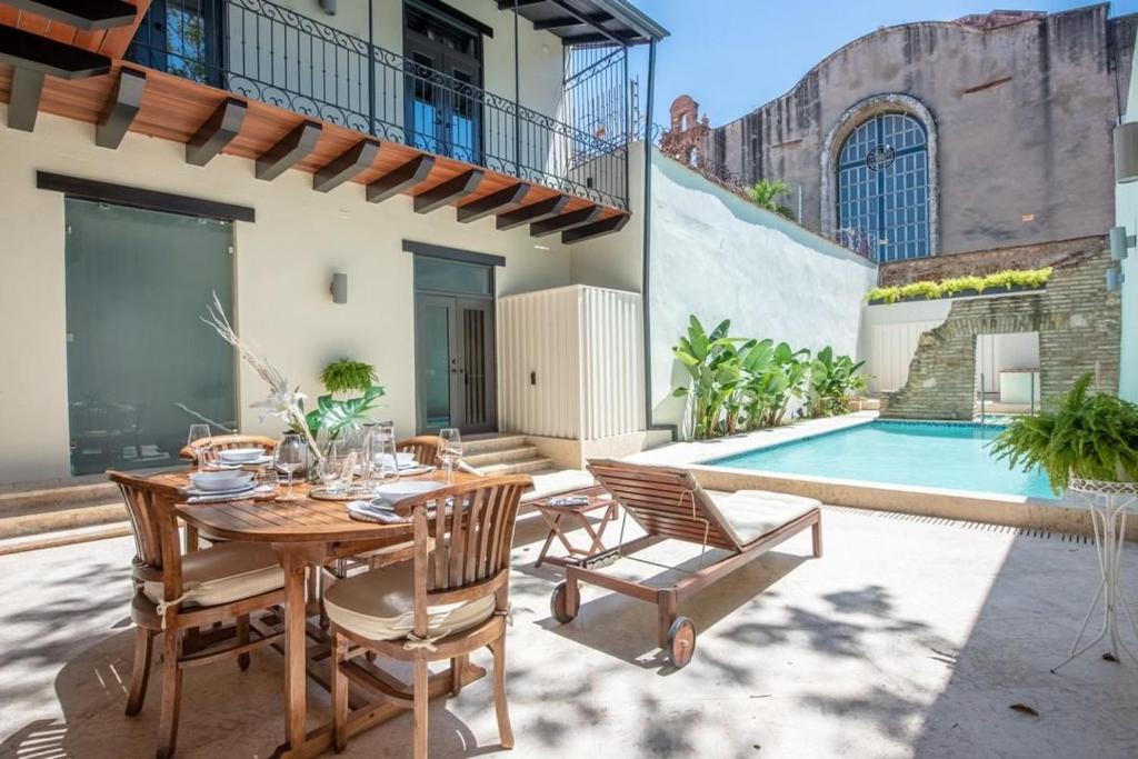 Zona Colonial House | Casa Pantheon Luxury Colonial House