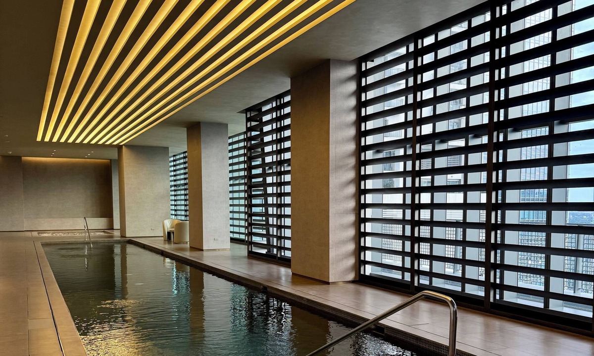 Downtown Apartment | Century Spire Condominium