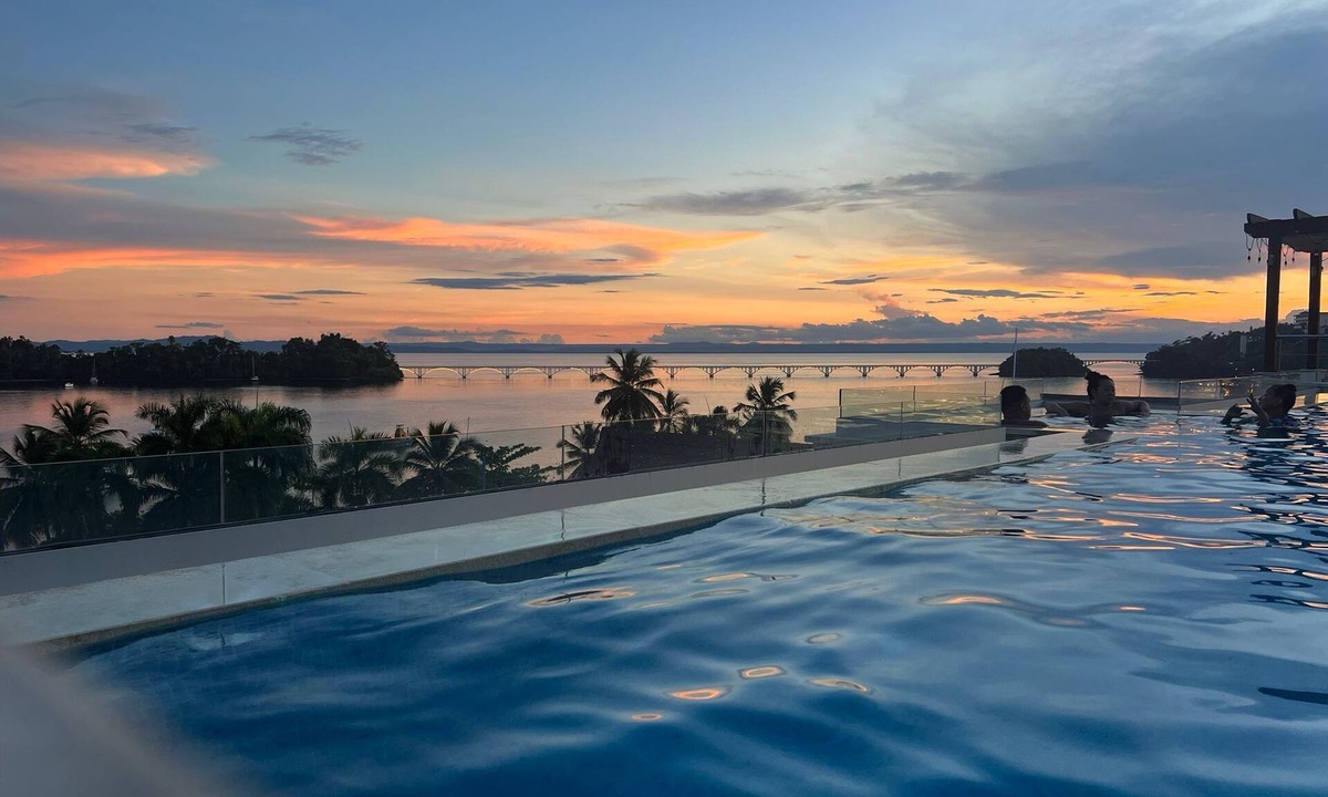 Barrio La Fortaleza Vieja Apartment | Charming 1-Suite apartment in gorgeous Samaná Bay with AC, WiFi, Infinity Pool