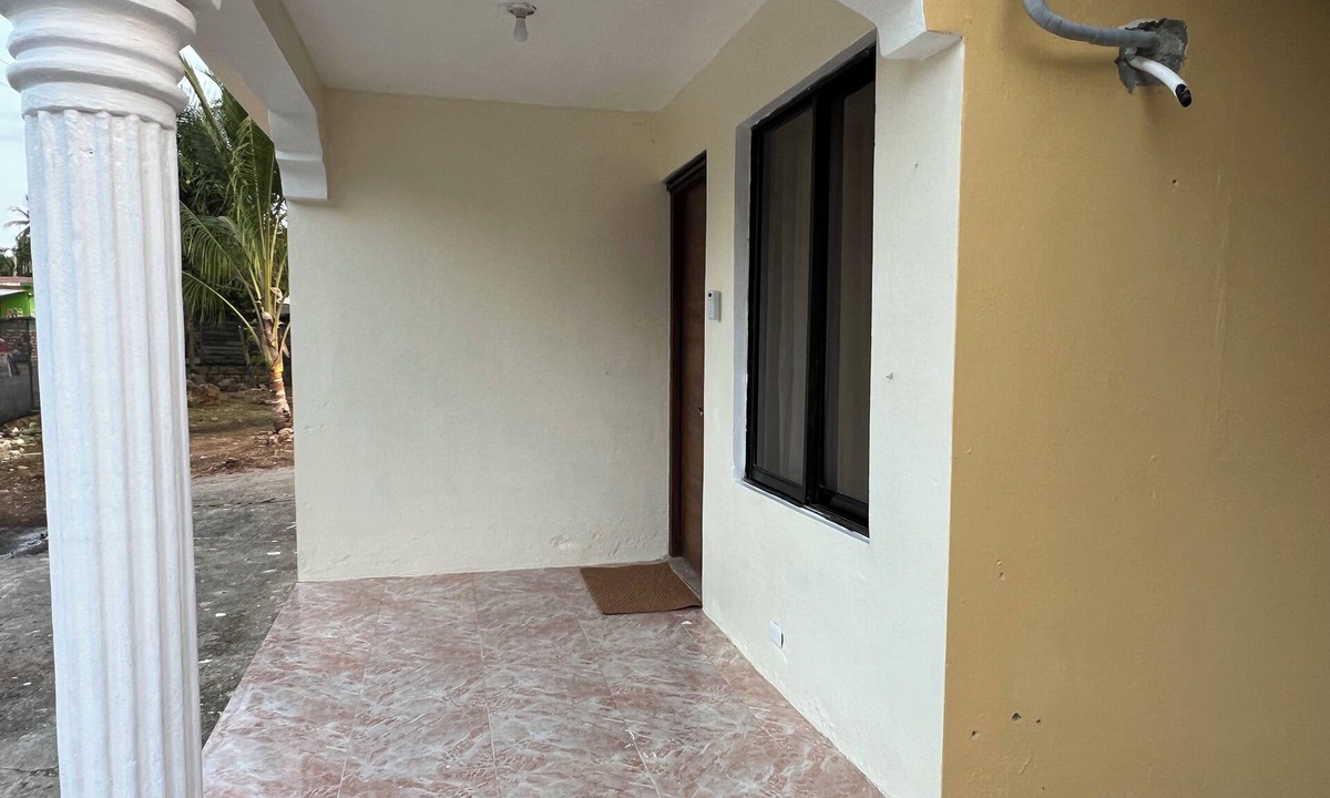 Barrio New York House | Charming 2-bedroom house in wonderful Samana with WiFi, AC