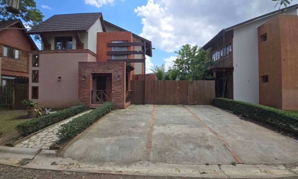 La Joya Villa | Charming villa in Jarabacoa. near Town and amenities. close to extreme games