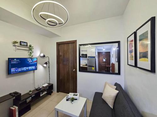 Pembo Apartment | Citispace 1BR Condotel Suite at Ridgewood Towers Near BGC Airport #RW02A