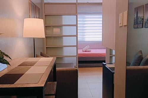 Pembo Apartment | Citispace 1BR Condotel Suite at Ridgewood Towers Near BGC Airport #RW10A