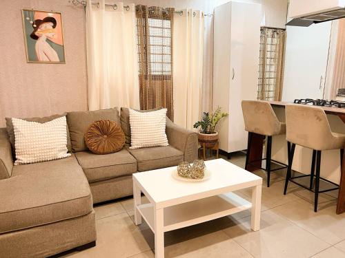 Ciudad Nueva Apartment | Colonial leyton apartment