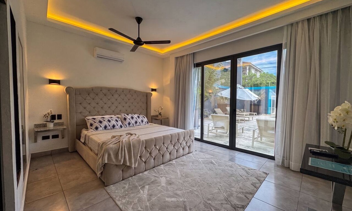 El Batey Apartment | Cozy 1BR suite at Rizz Suites – GYM, Pool, A/C & Walk to Beach