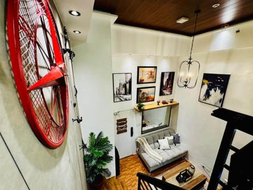 Malamig Apartment | Cozy 2BR Loft in EDSA with Rooftop Pool