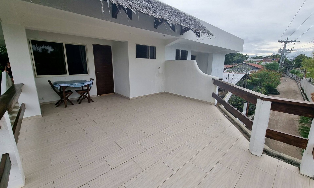 Logon Apartment | Day & Night Accommodations