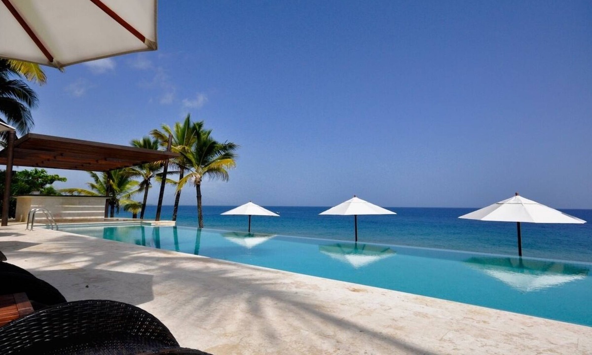 El Batey Condo | Deluxe Instyle Residences 1 BR Infiniti Blu with a Private Beach access