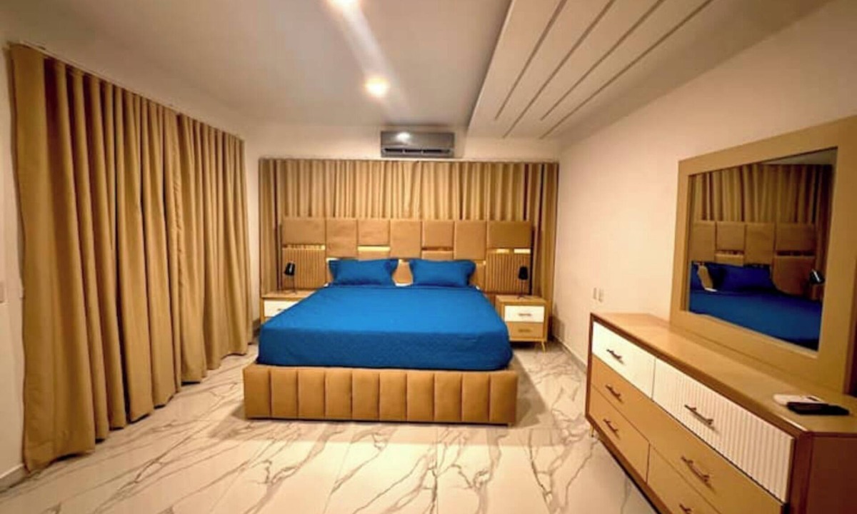Los Maestros House | E&F Deluxe Penthouse 3BEDS nearby POP AIRPORT