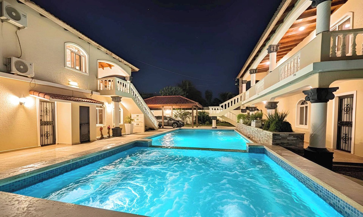 Cabarete Villa | Elegant 7BRVilla in Cabarete – Whirlpool, Pool, Beach & Adventure!