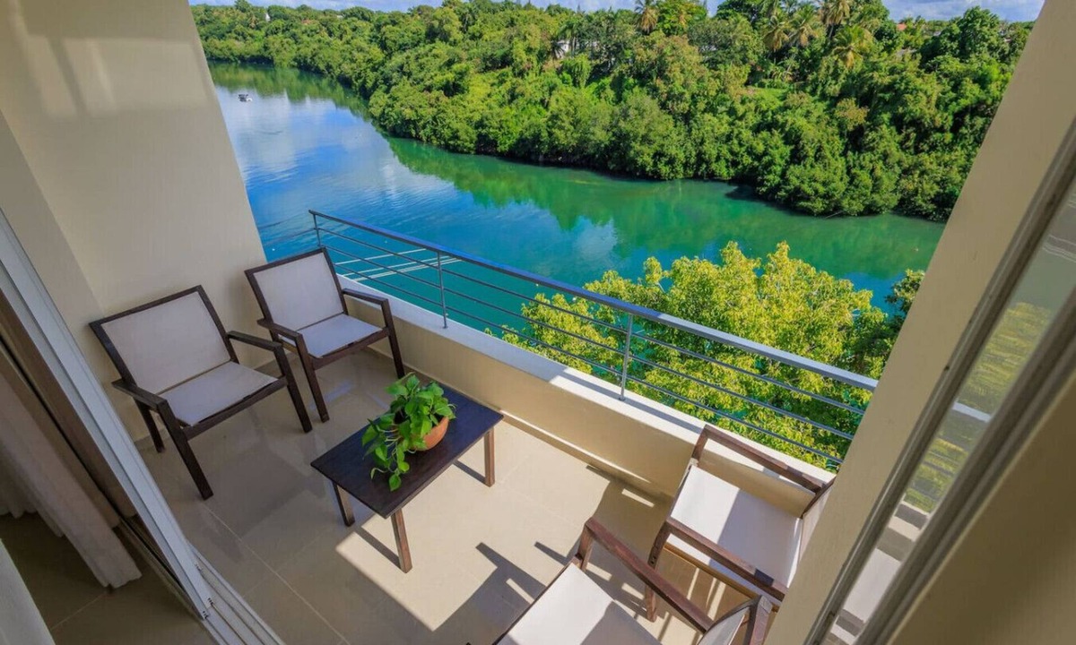 La Romana Apartment | Elegant and Stylish, Centric La Romana 3BR Apt, Stunning River Views