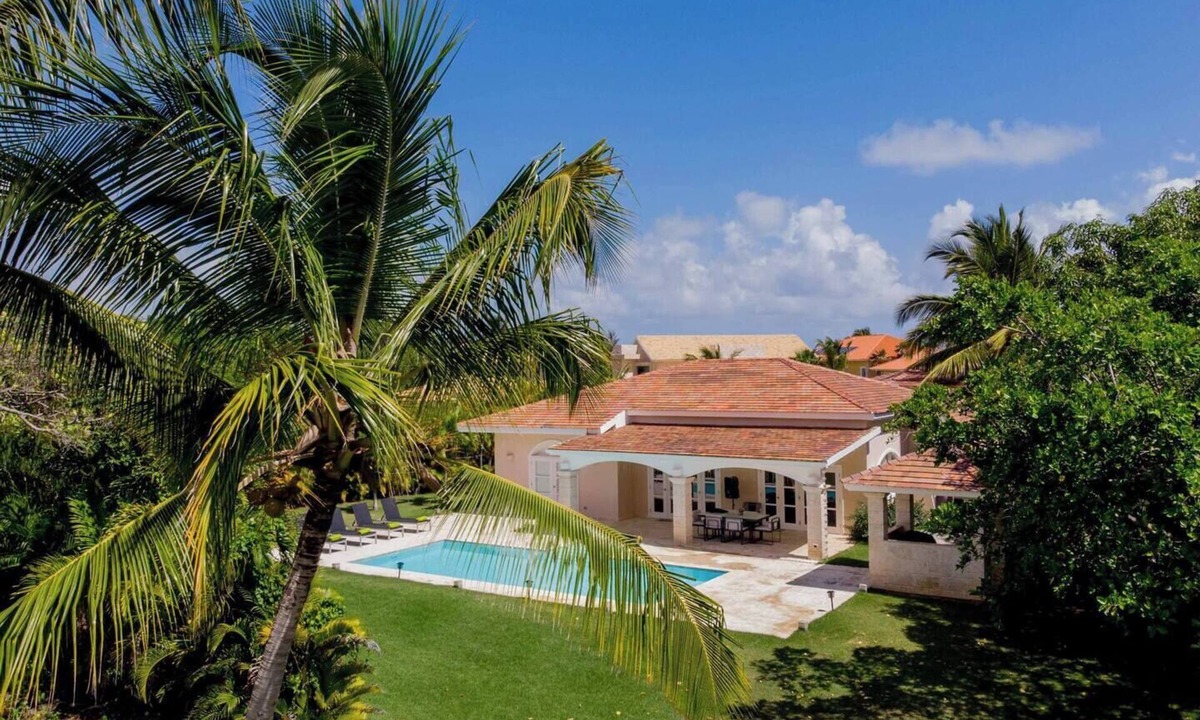 Bavaro Villa | Elegant Luxury Villa Golf and Pool View ! Cocotal
