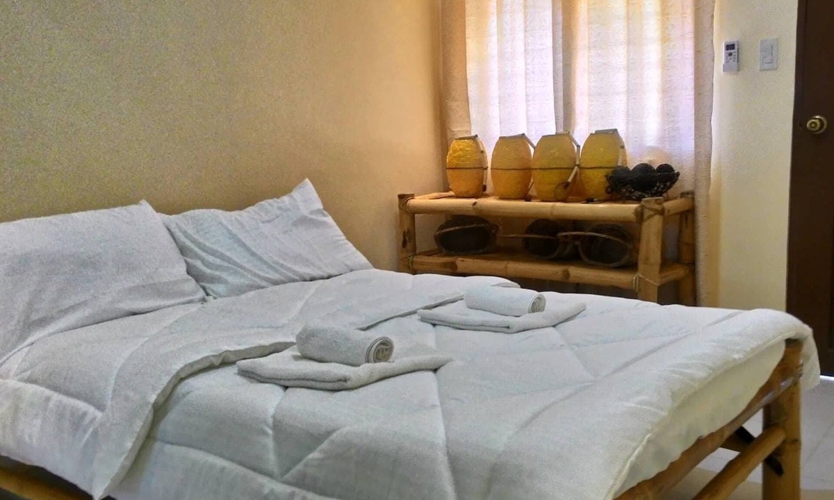 Silang Hotel | Emperor's Suites