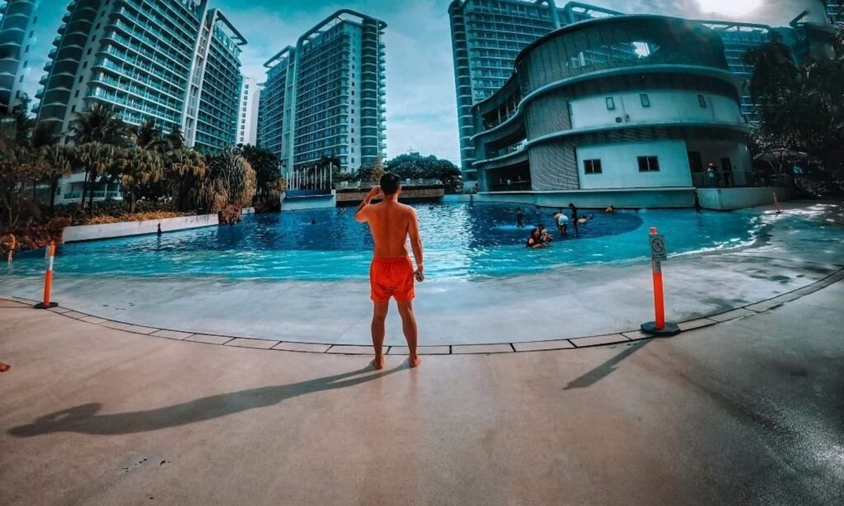 Don Bosco Apartment | Enjoy manmade beach and wavepool in Azure residences at the center of the city!