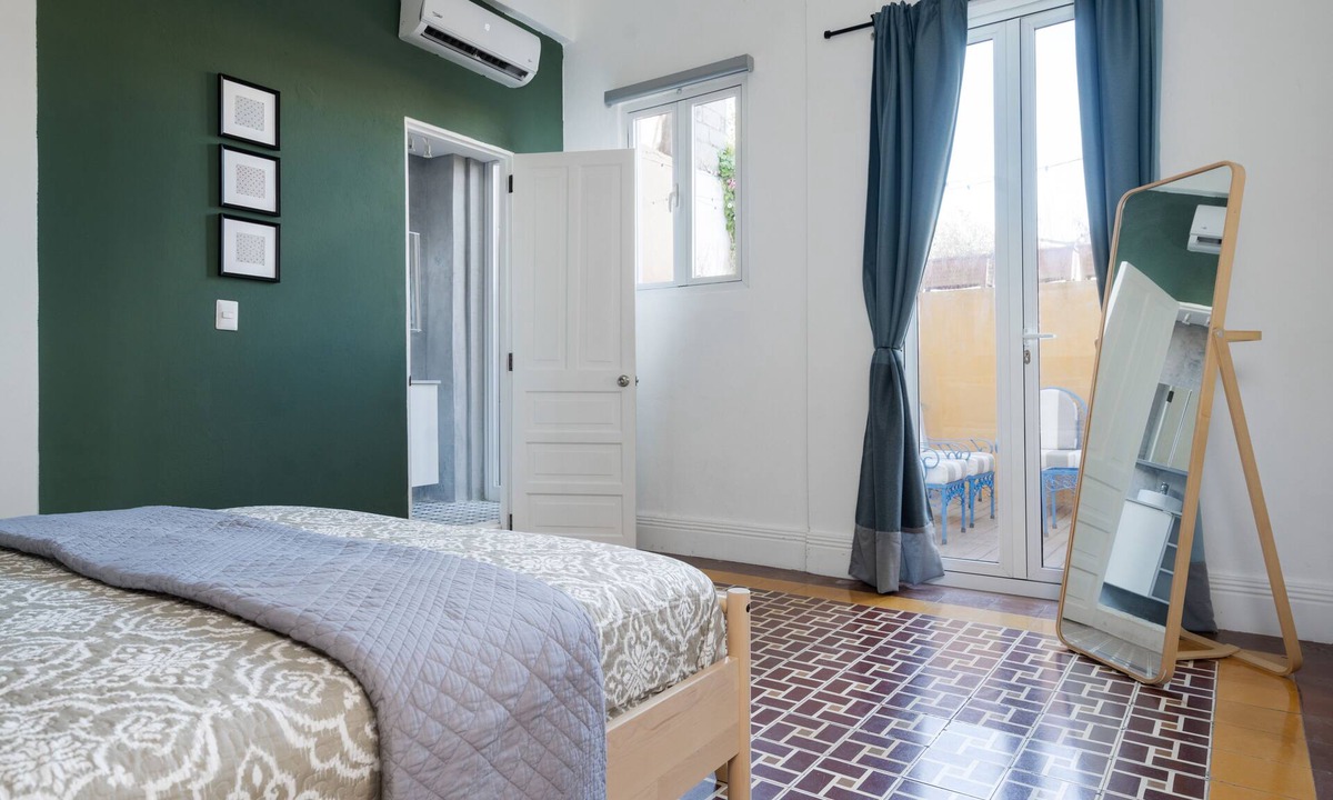 Zona Colonial Apartment | Escape to a tropical apartment in center of La Zona Colonial walk to restaurants