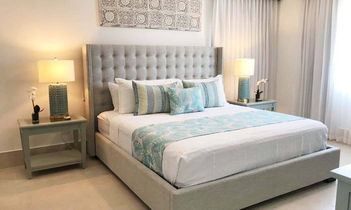 Los Brazos Villa | Escape to Paradise and Feel like Royalty in this Stunning 7-Bedroom Luxury Villa