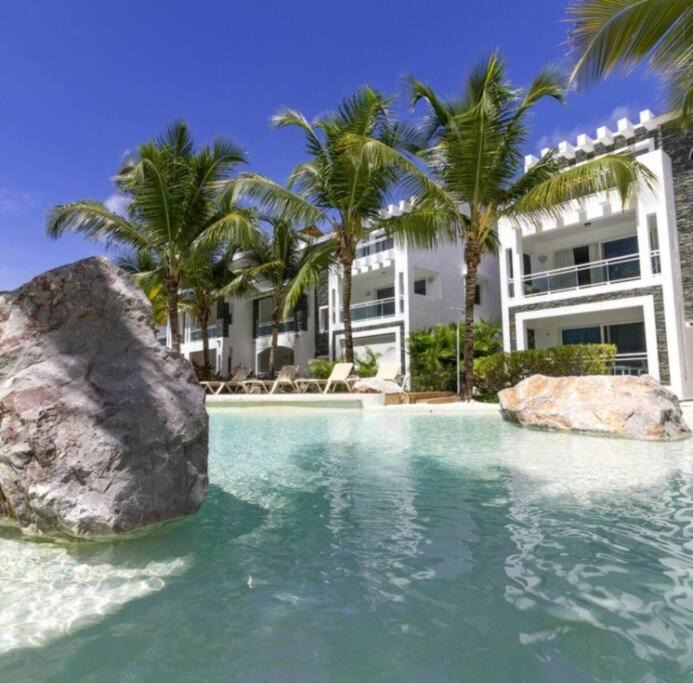 Dominicus Apartment | Estrella Dominicus con hermosa piscina! 1st floor