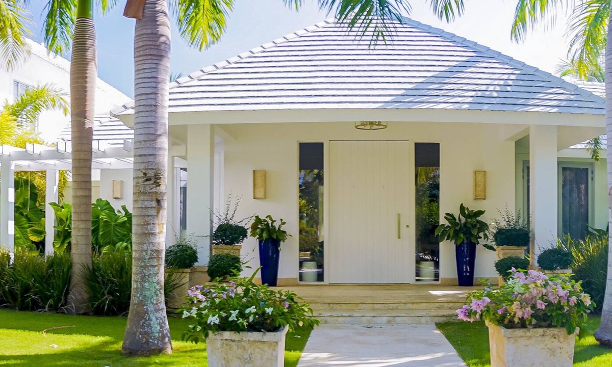 Bavaro House | Exclusive eight bedroom villa is a wonderful space to make memories