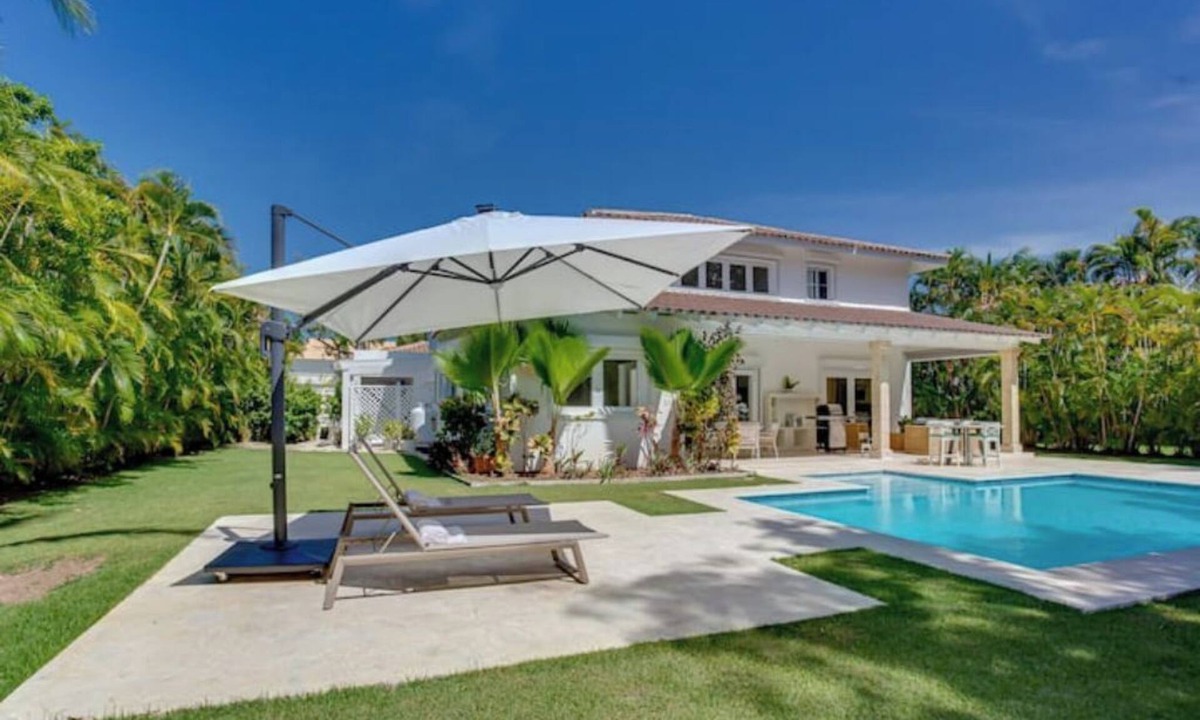 Punta Cana Villa | Family and Renovated Villa in Punta Cana Near Beach - Maid and cooking included