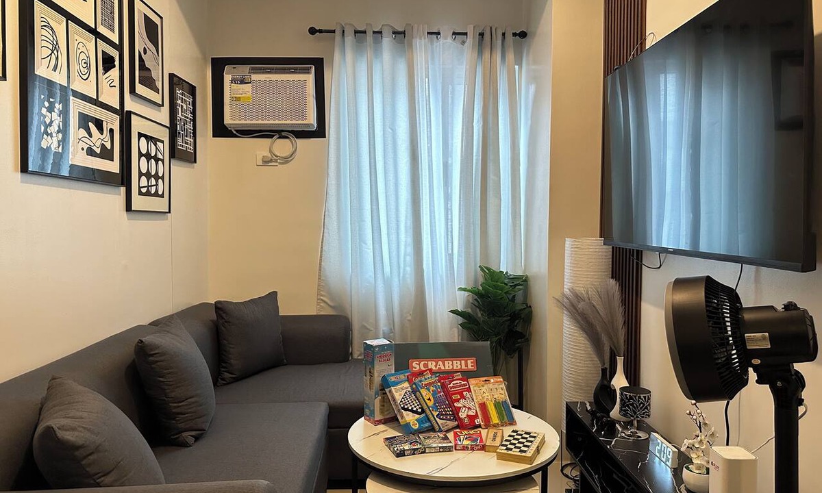 Novaliches Condo | Family-Friendly Condo | The Grey Loft PH @Vine Res. Your Perfect Getaway!