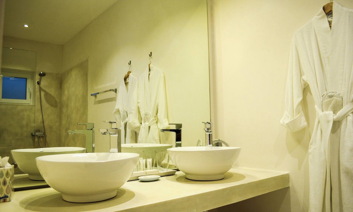Urbanizacion Tavarez Hotel | Garden Suite - Luxury Boutique Hotel w/Pool