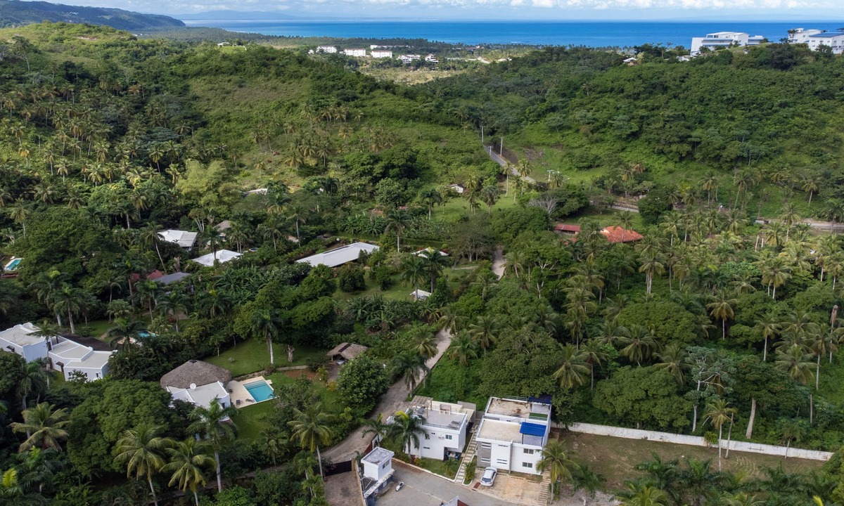 Las Terrenas House | Gated Community Retreat 15 minutes walk to Coson Bay Beach