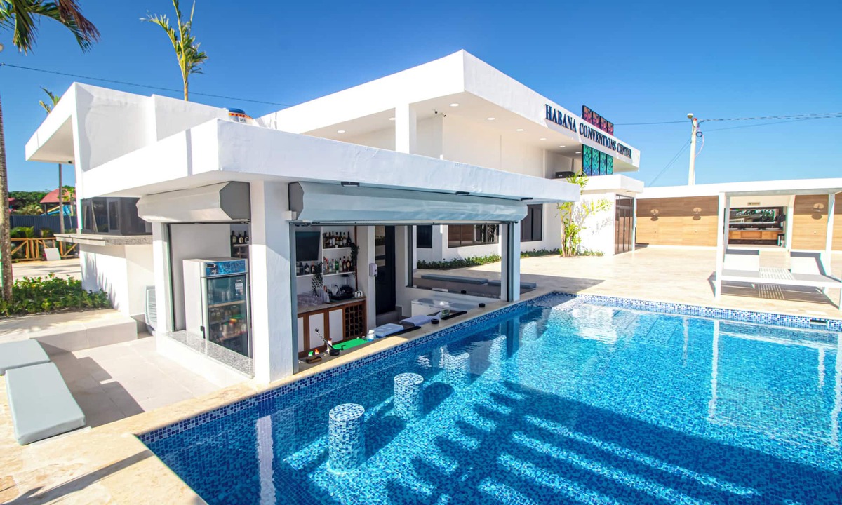Higuey Hotel | Habana Hotel y Restaurante