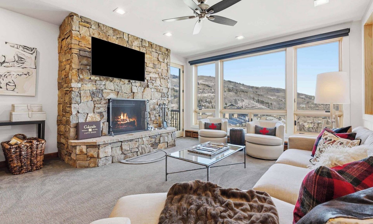 Highlands Townhomes Condo | Highlands Westview 208