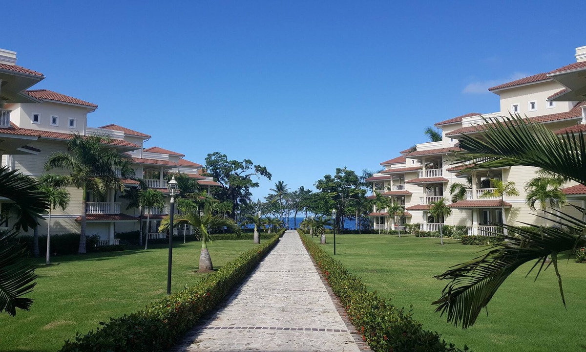El Batey Apartment | Hispaniola Beach Oceanview Penthouse Private Beach Infinity Pool Best Location