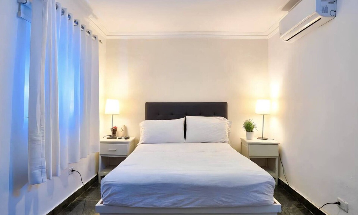 Zona Colonial Hotel | Historic Hotel: 1BD/1BA Vintage Room with Colonial Character & Modern Amenities