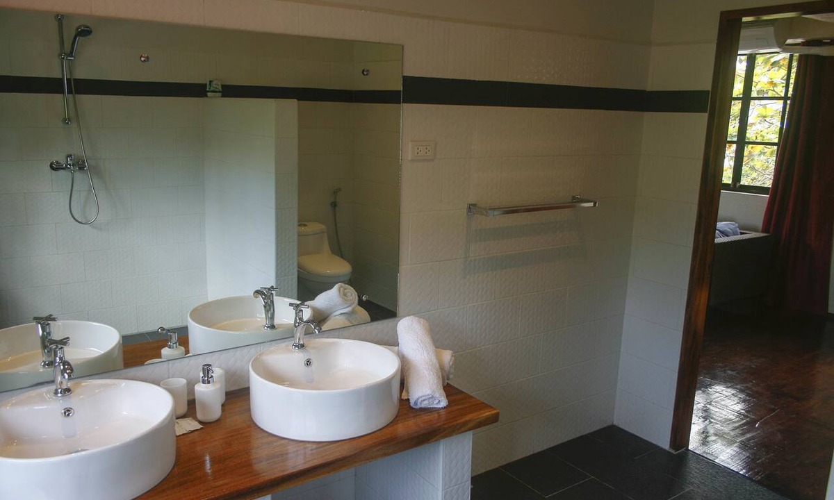 Calape Resort | Isla Hayahay Beach Resort and Restaurant